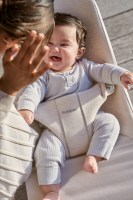 Little Pea BabyBjorn Bouncer Bliss-light-beige-3D-jersey_lifestyle2